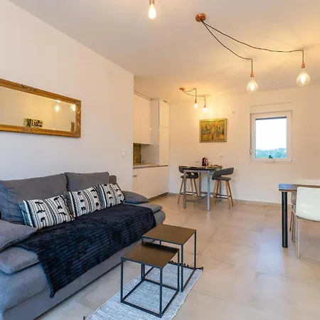 Pet Friendly In With Wifi Holiday home *