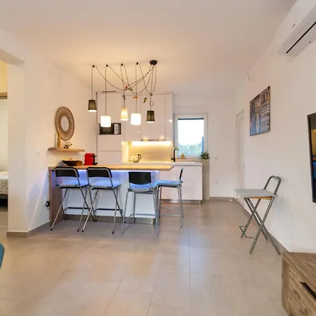 Pet Friendly In With Wifi Holiday home